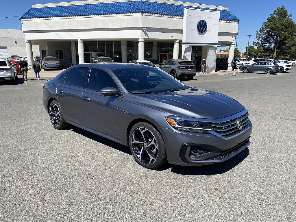 2021 Volkswagen Passat R-Line