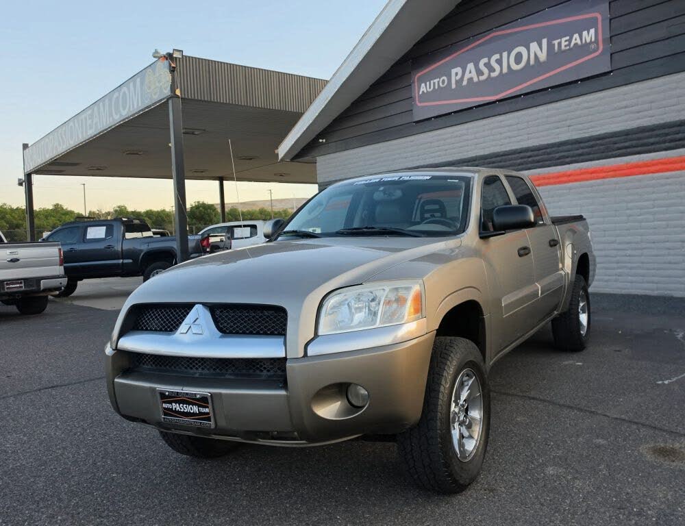 2006 Mitsubishi Raider XLS