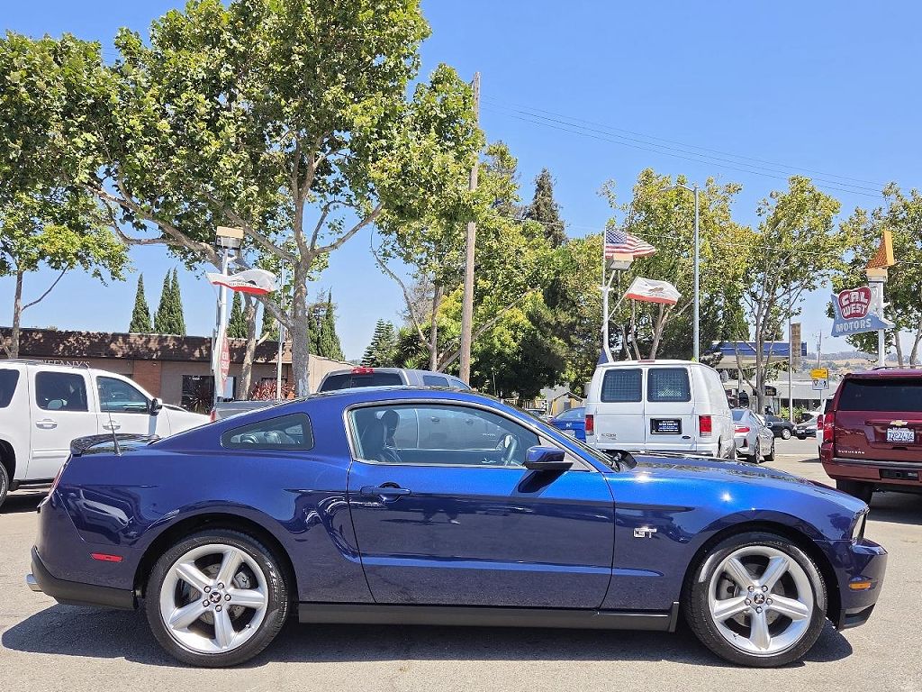2010 Ford Mustang GT Premium