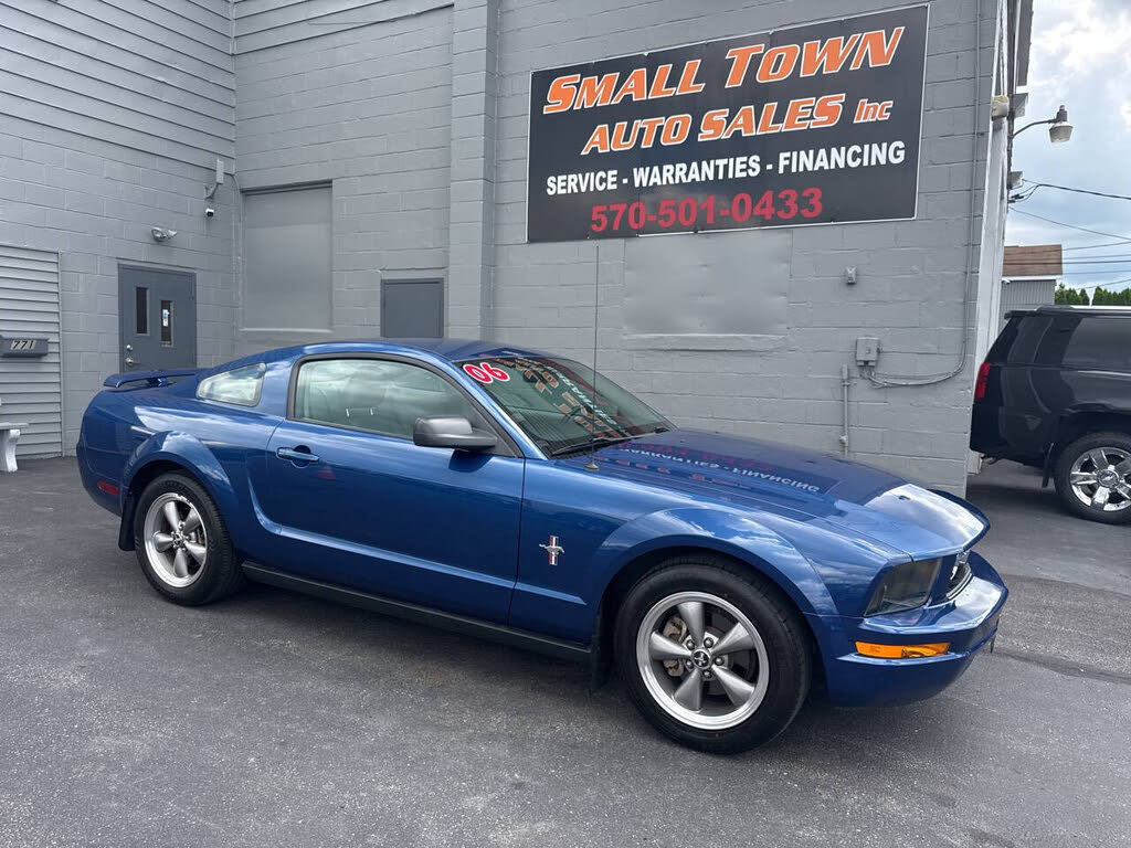 2006 Ford Mustang Standard