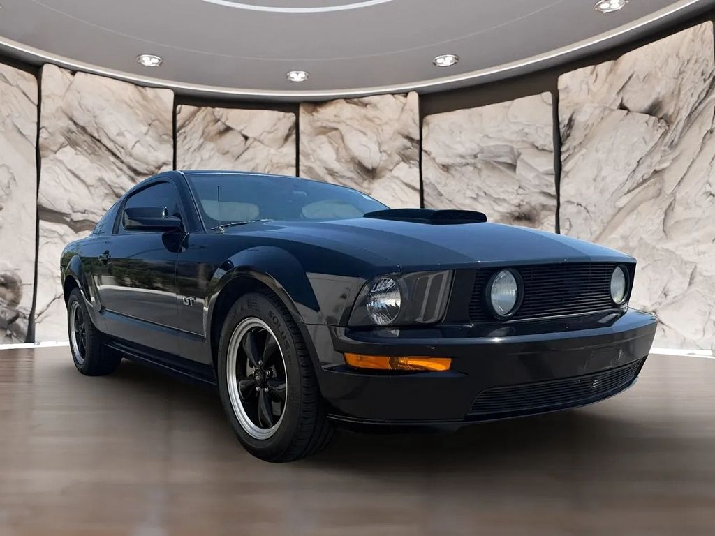 2007 Ford Mustang GT Deluxe