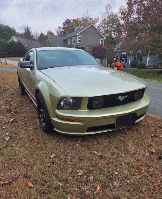 2005 Ford Mustang GT Premium