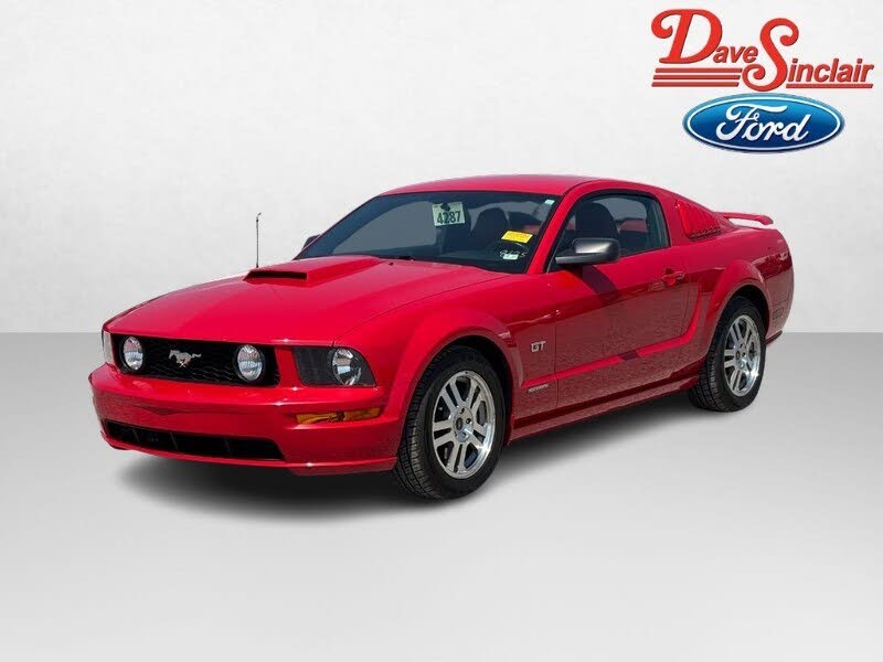 2005 Ford Mustang GT Premium