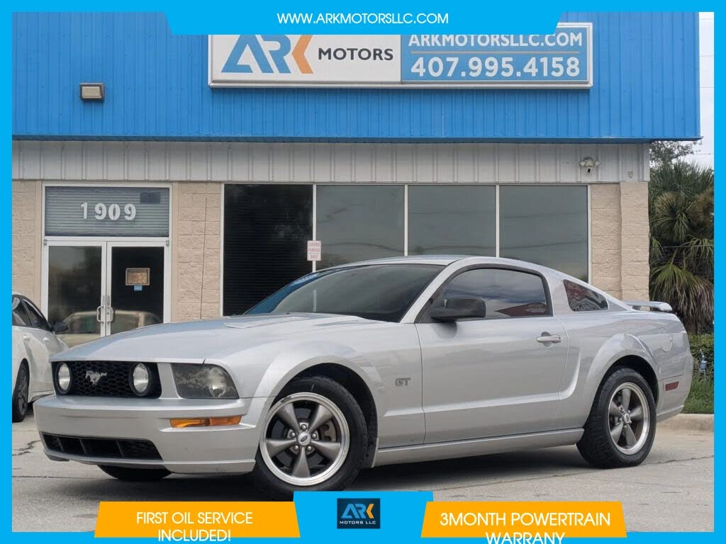 2005 Ford Mustang GT Premium