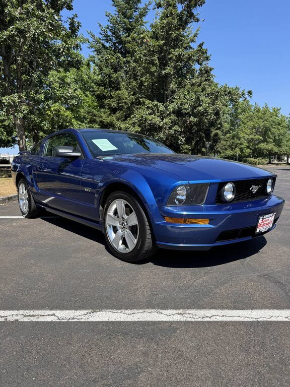 2006 Ford Mustang GT Deluxe