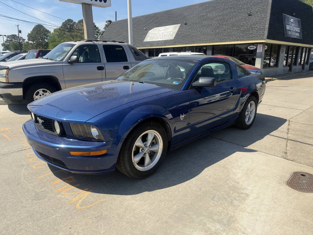 2009 Ford Mustang GT Deluxe