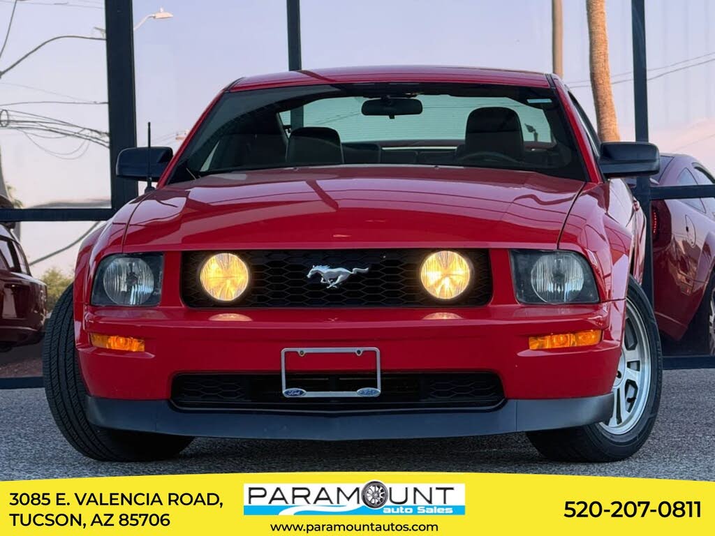2005 Ford Mustang GT Deluxe