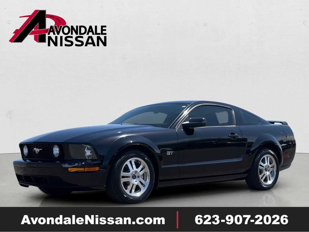 2005 Ford Mustang GT Deluxe