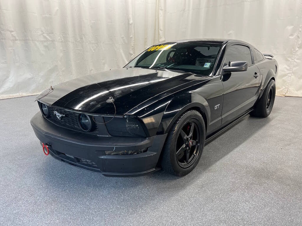 2006 Ford Mustang GT Deluxe