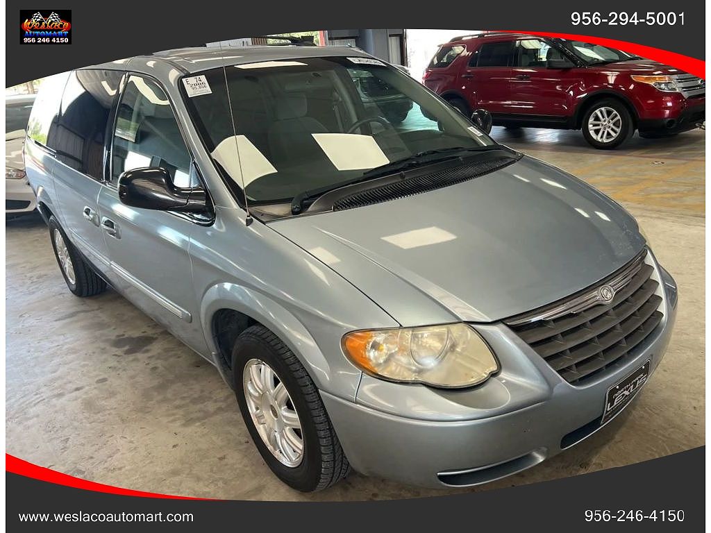 2006 Chrysler Town and Country Touring