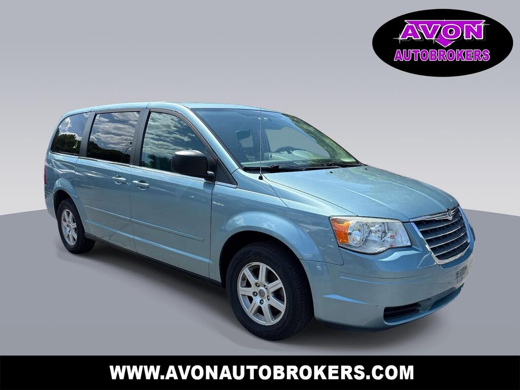 2010 Chrysler Town and Country LX
