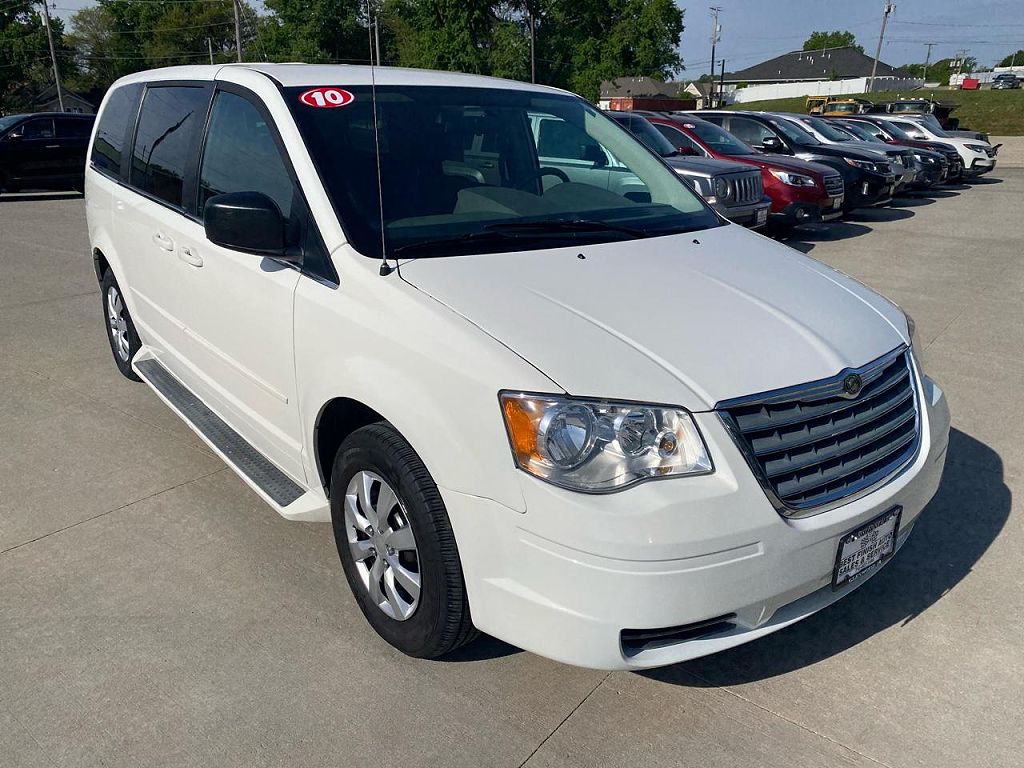 2010 Chrysler Town & Country LX Fleet