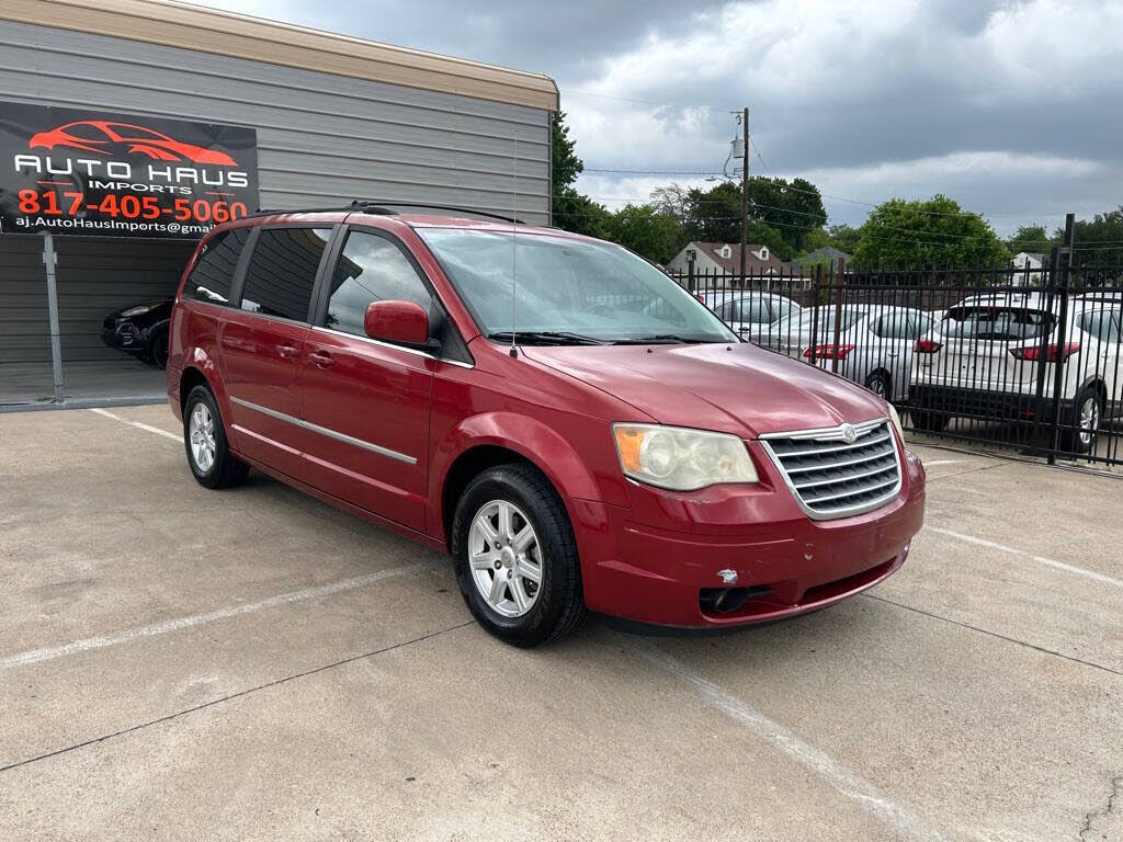 2010 Chrysler Town & Country Touring