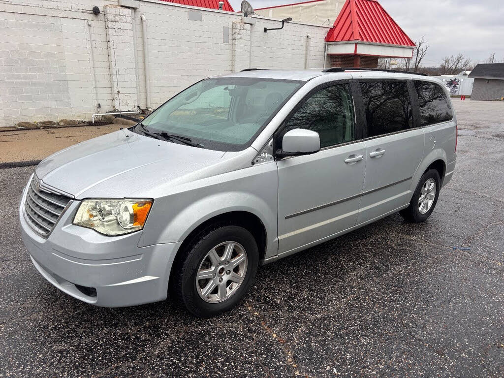 2010 Chrysler Town and Country Touring
