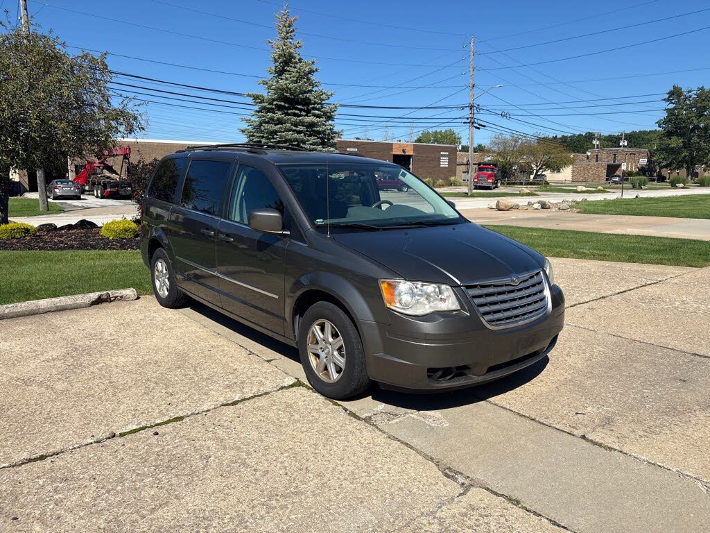 2010 Chrysler Town & Country Touring