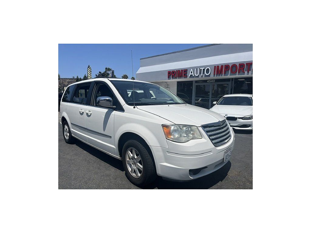 2010 Chrysler Town & Country Touring