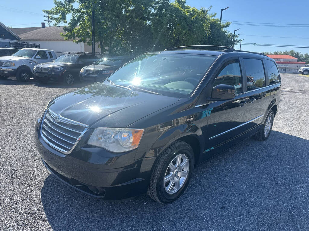 2010 Chrysler Town & Country Touring