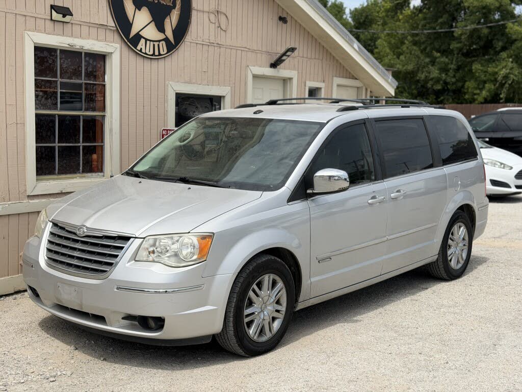 2010 Chrysler Town and Country Touring