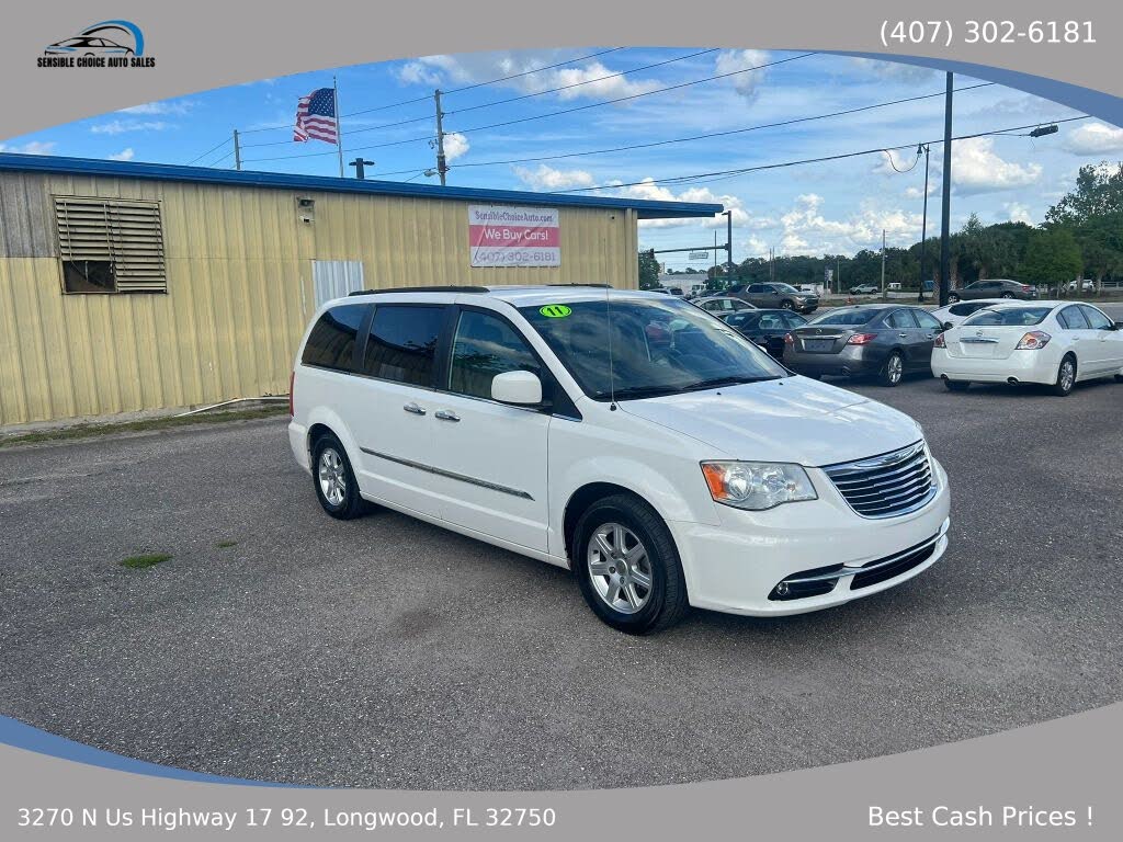 2011 Chrysler Town and Country Touring