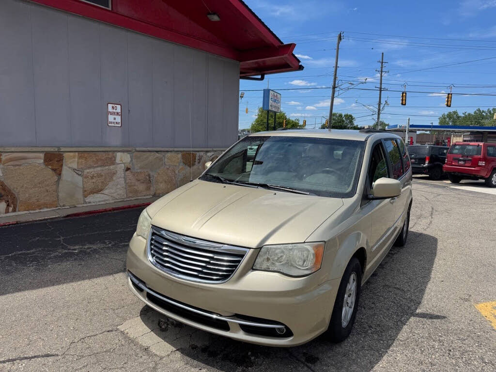 2011 Chrysler Town and Country Touring