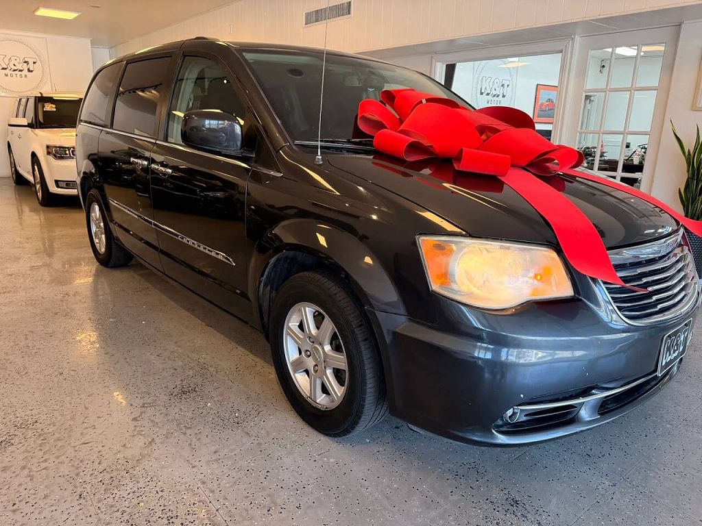 2011 Chrysler Town and Country Touring