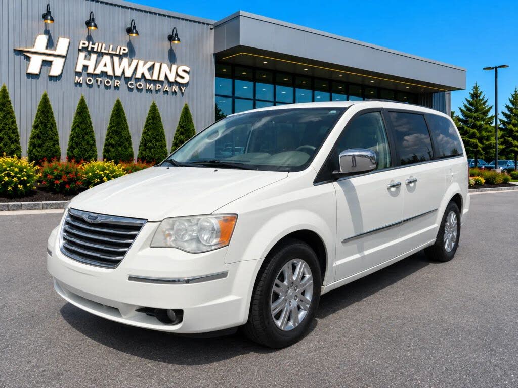 2010 Chrysler Town and Country Limited Fleet