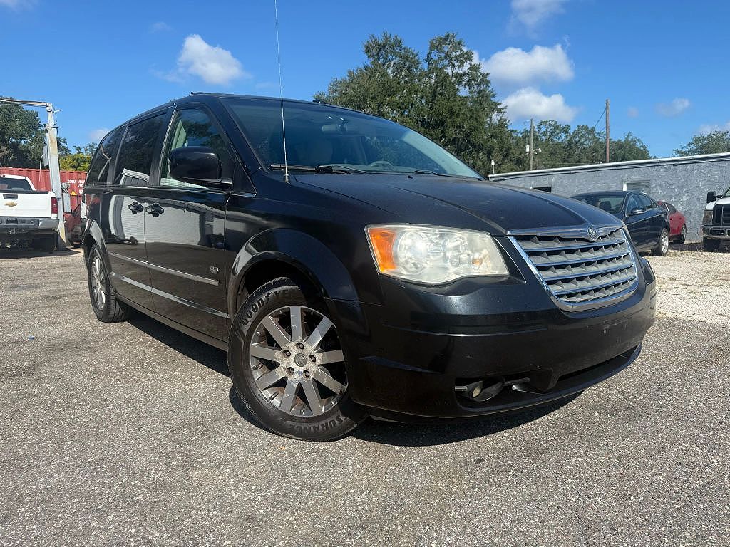 2009 Chrysler Town and Country Touring