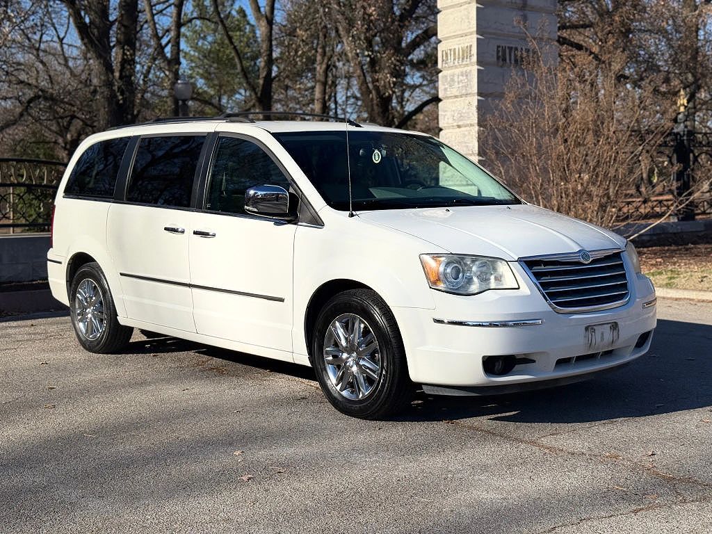 2009 Chrysler Town & Country Limited