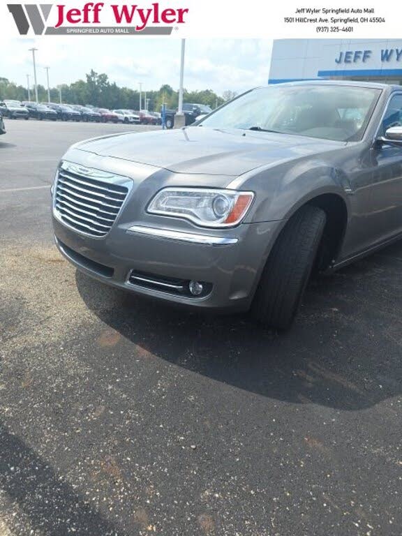 2011 Chrysler 300 4dr Sdn 300C RWD