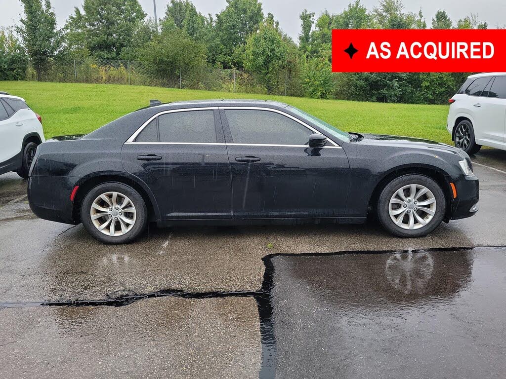 2016 Chrysler 300 Anniversary Package