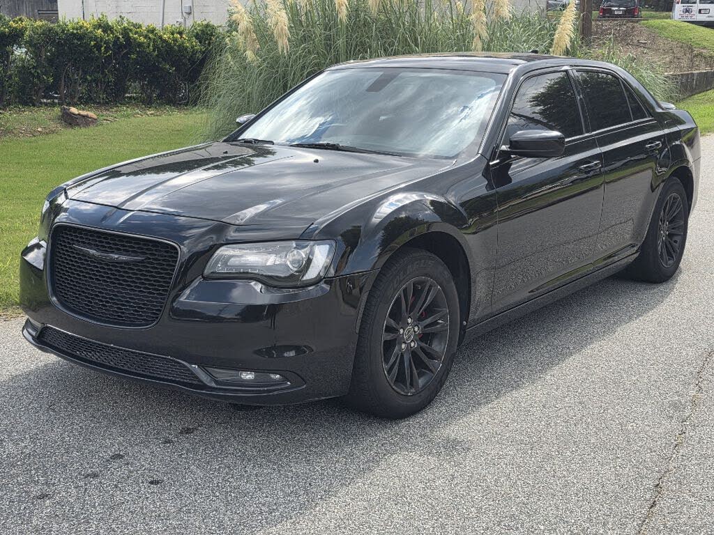 2020 Chrysler 300 Touring L
