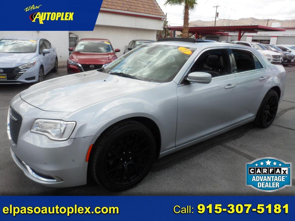 2021 Chrysler 300 Touring L