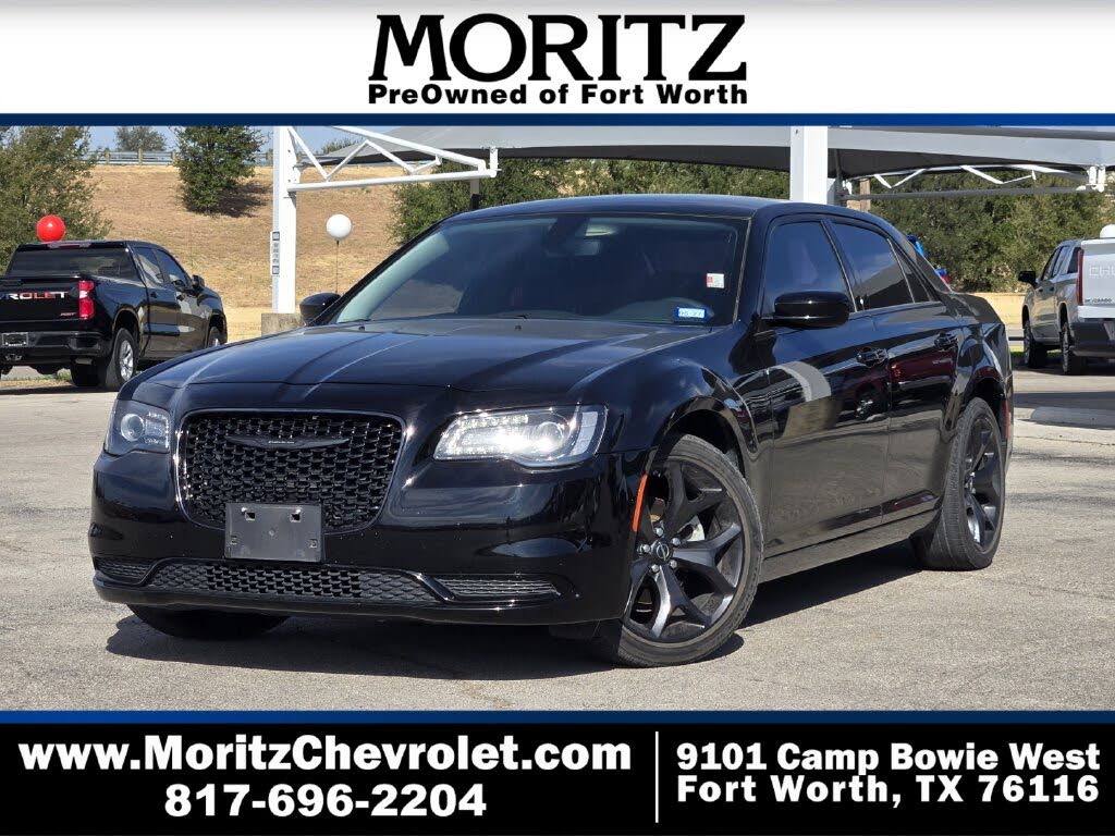 2023 Chrysler 300 Touring