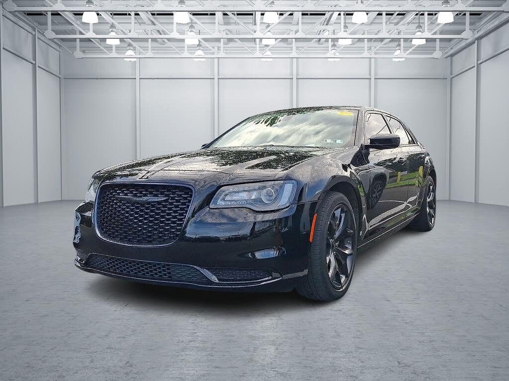 2023 Chrysler 300 Touring