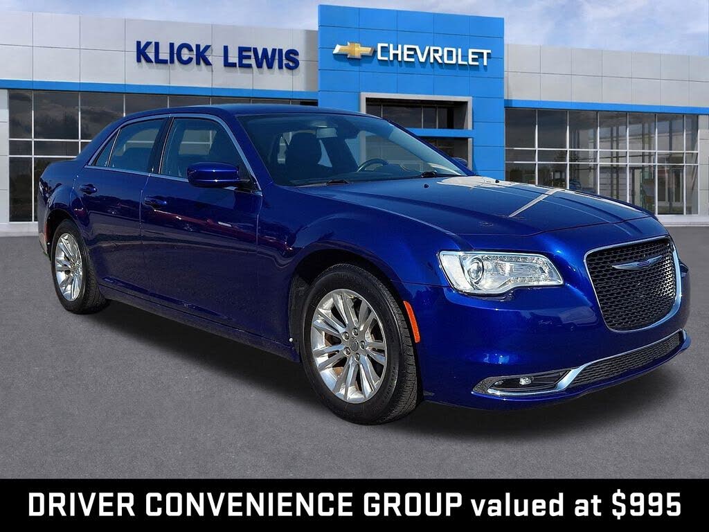 2021 Chrysler 300 Touring L