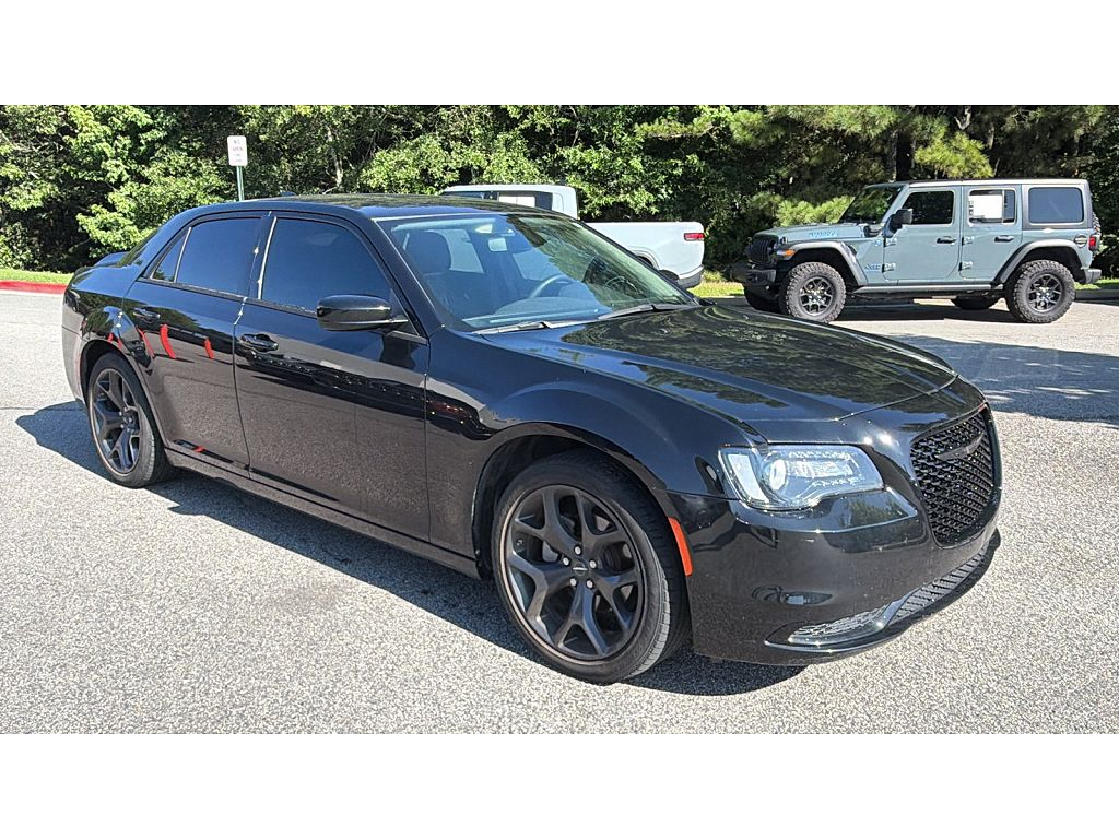 2023 Chrysler 300 Touring
