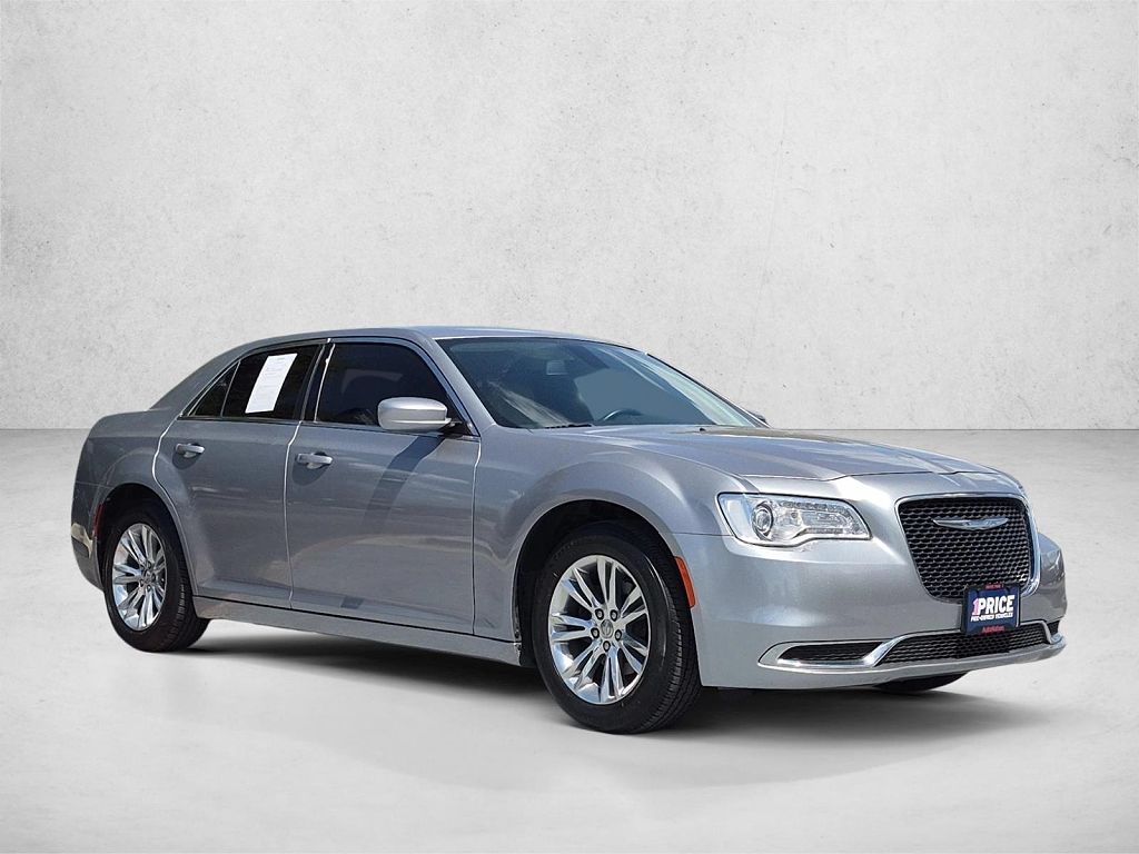 2017 Chrysler 300 Limited
