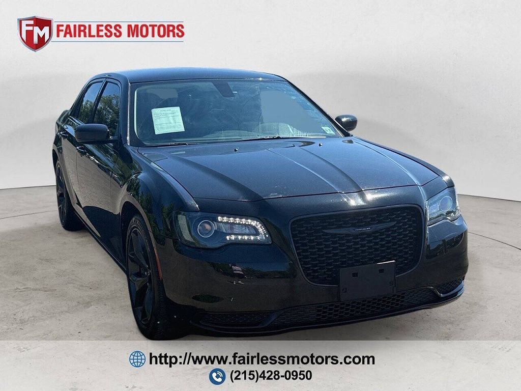 2022 Chrysler 300 Touring