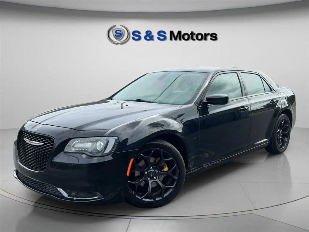 2019 Chrysler 300 Touring L