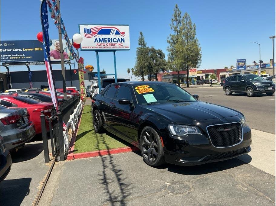 2022 Chrysler 300 Touring