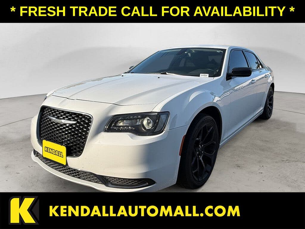 2019 Chrysler 300 Touring