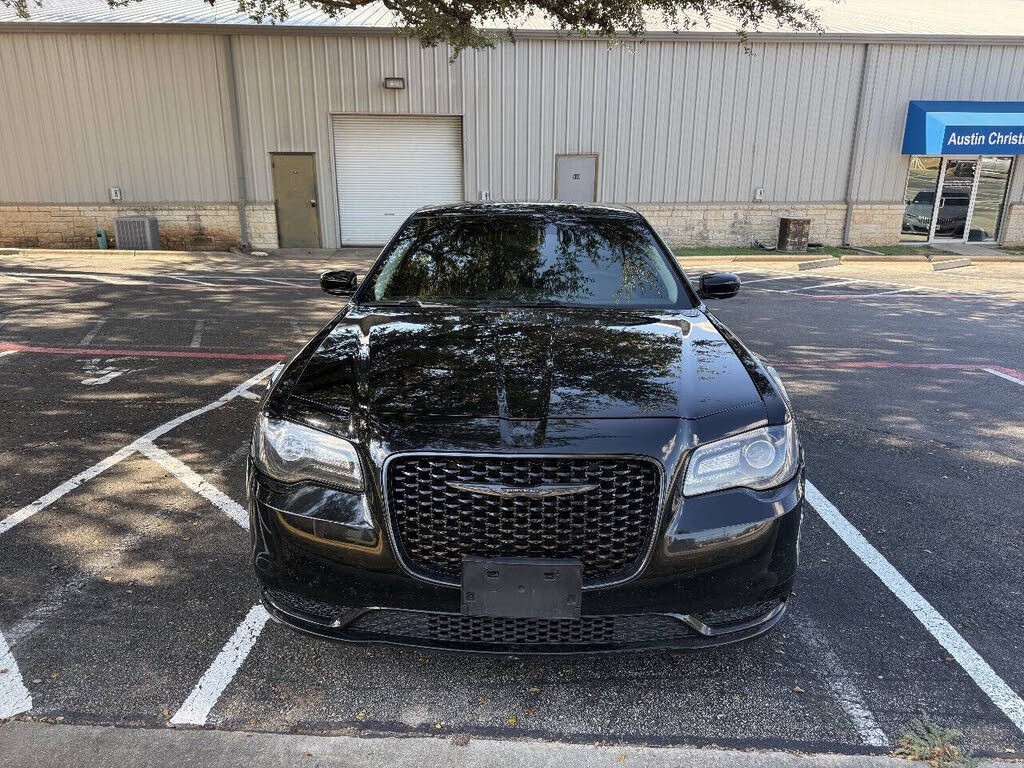 2023 Chrysler 300 Touring