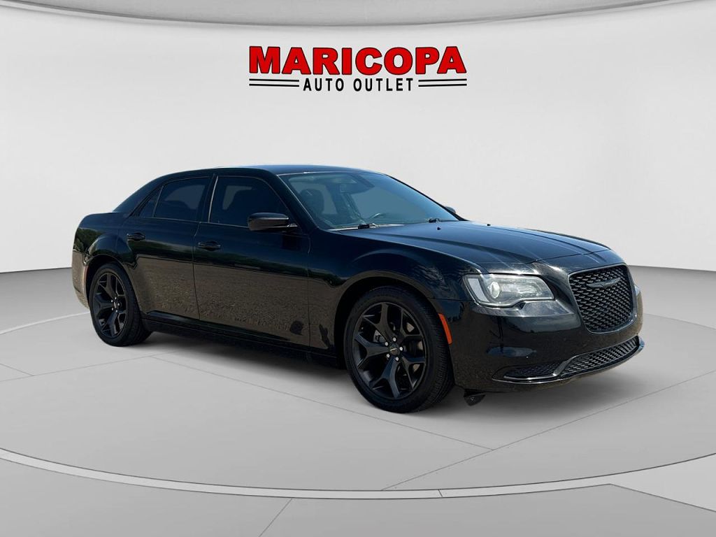 2021 Chrysler 300 Touring L