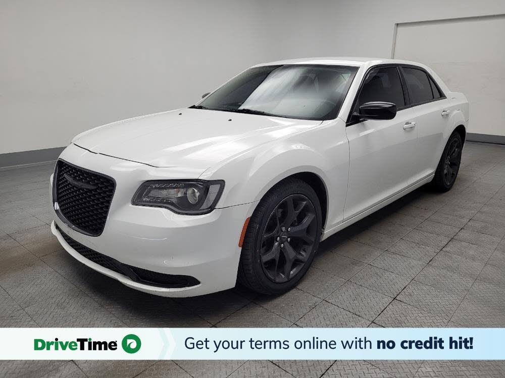 2021 Chrysler 300 Touring L