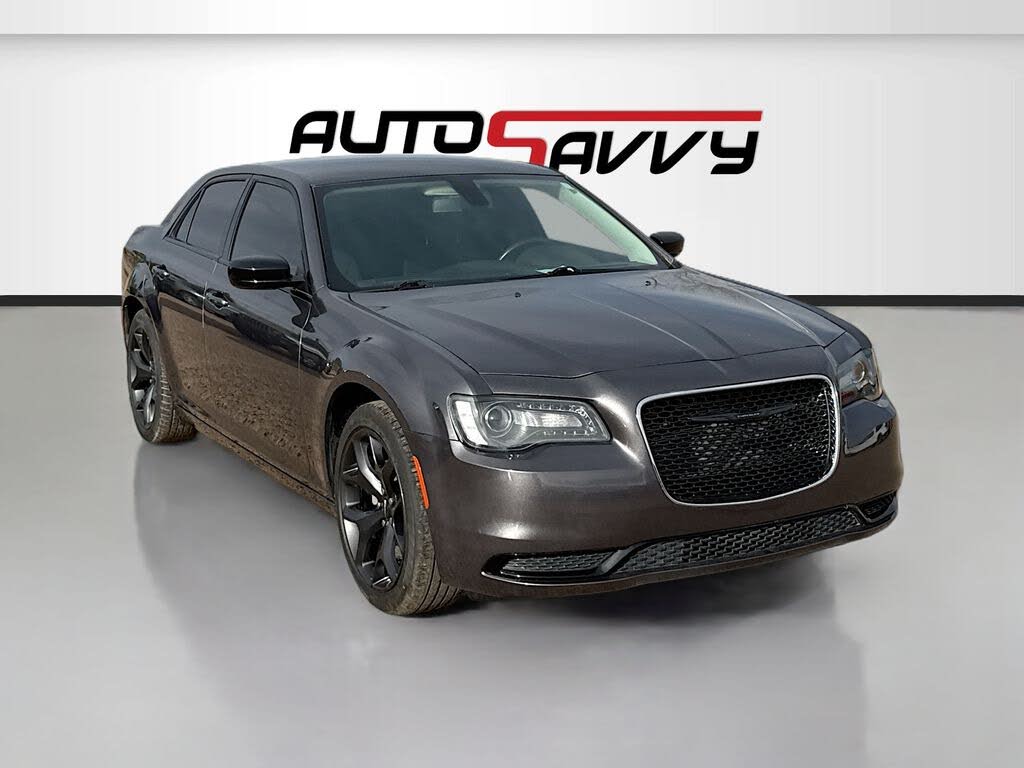 2022 Chrysler 300 Touring