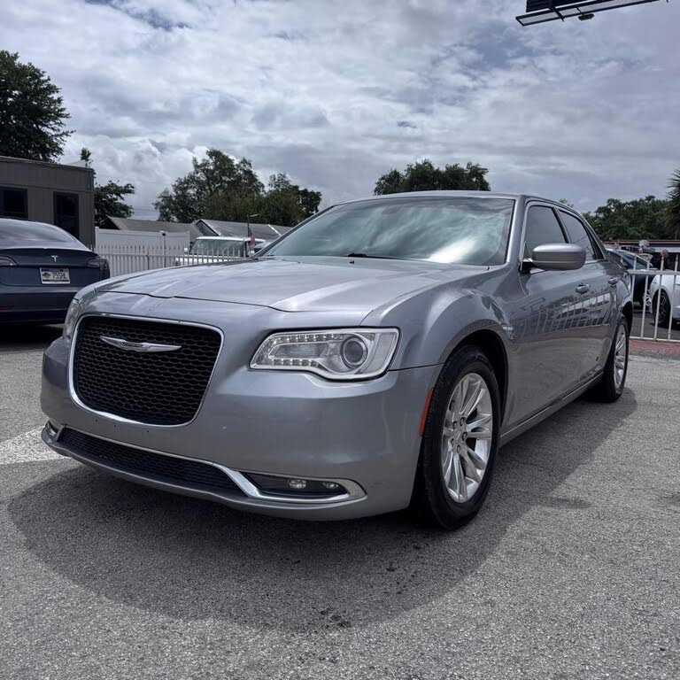 2016 Chrysler 300 Anniversary Package
