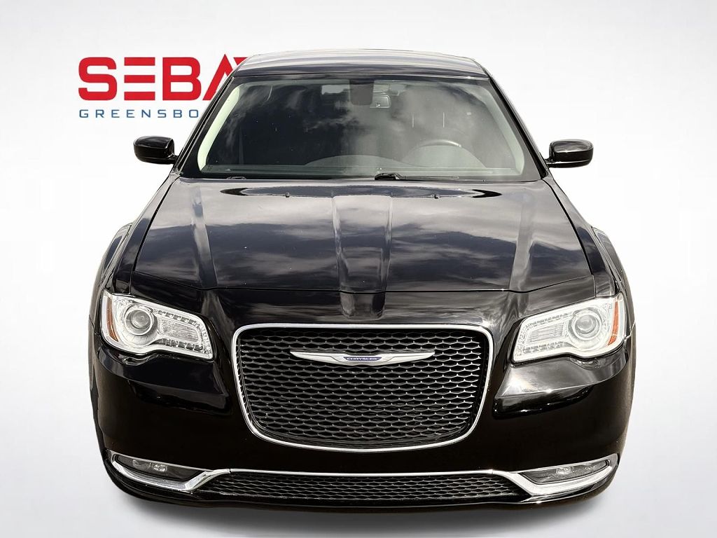 2020 Chrysler 300 Touring
