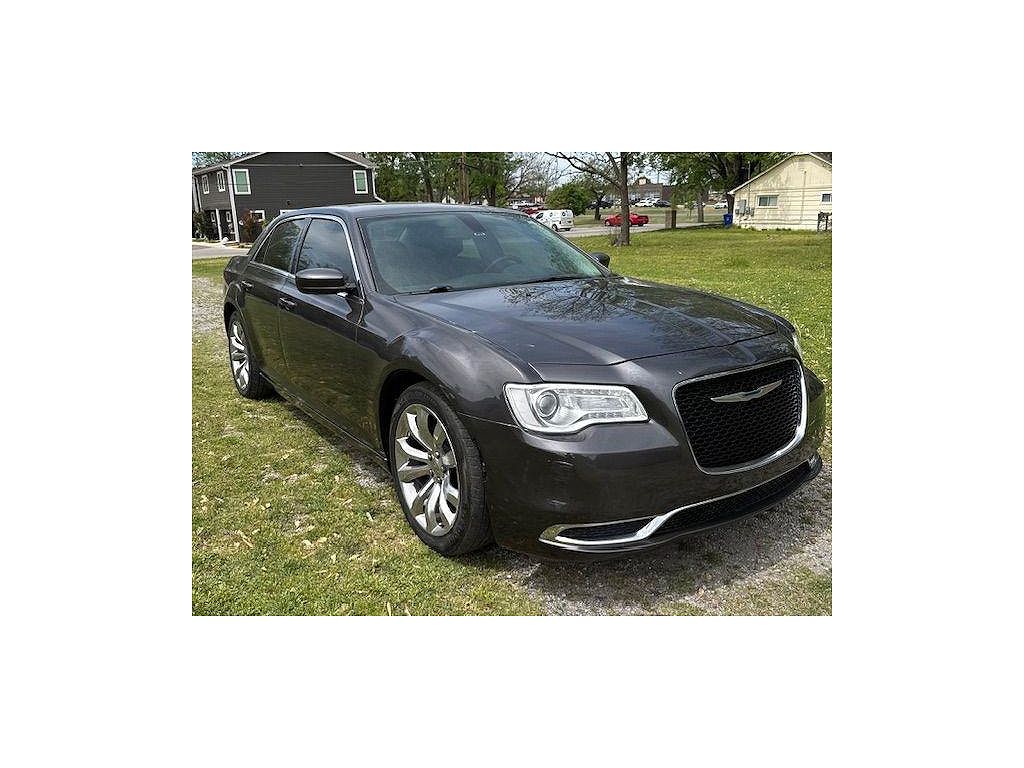 2017 Chrysler 300 Limited