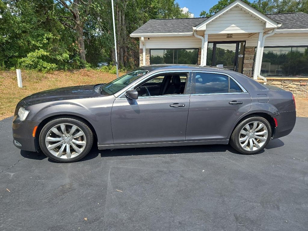 2019 Chrysler 300 Touring L