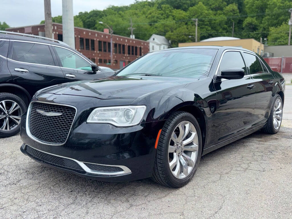 2016 Chrysler 300 Anniversary Package